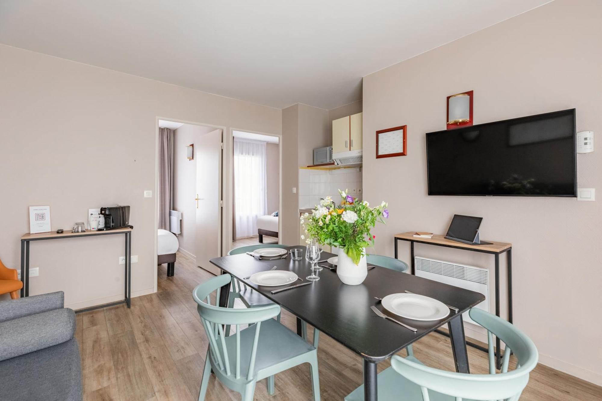 Appart'city Confort Cite Des Congres Apart-hotel 3*